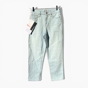 🌻NEW w/tags Don The Fuller Manila Straight Leg Jeans Light Wash Women's Size 26